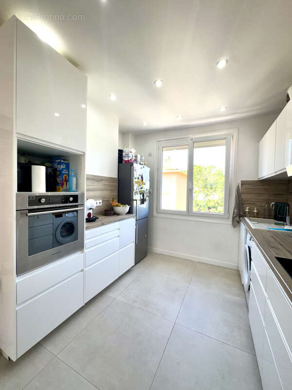 Appartement type 4 62m2 entièrement rénové - photo 9