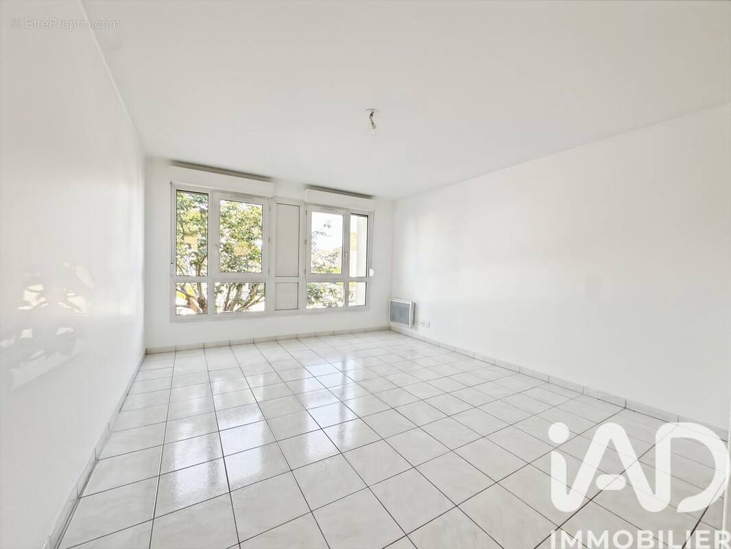 Photo 1 - Appartement à LONGJUMEAU