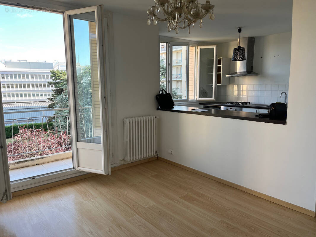 Appartement à VENISSIEUX