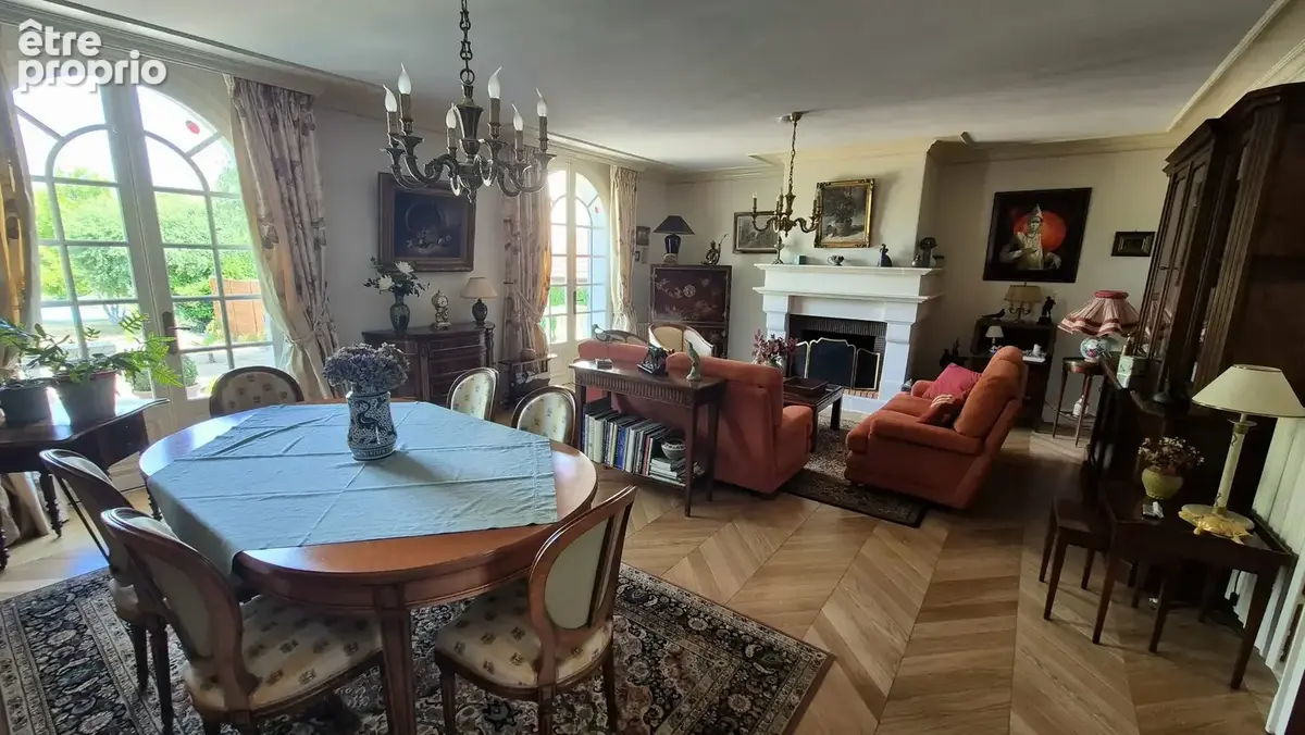 Maison 184 m² à Lavaveix-Les-Mines  - photo 9