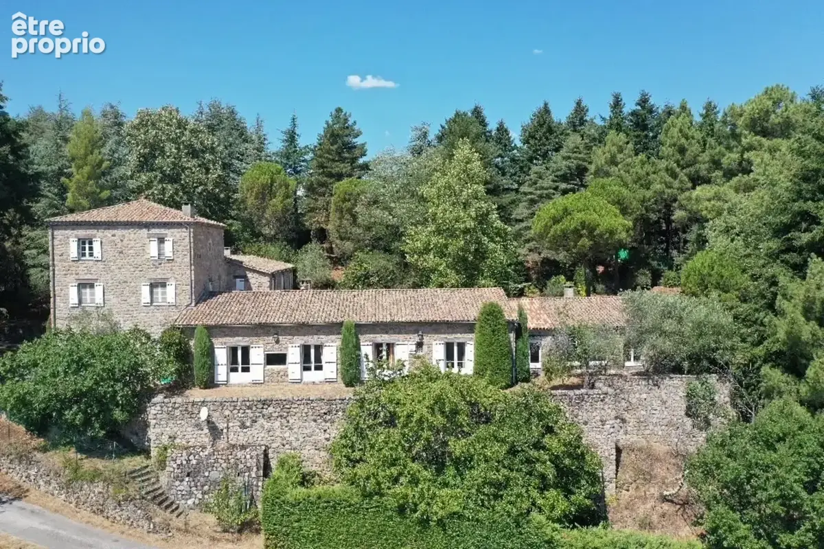 Maison à SAINT-ETIENNE-DE-SERRE