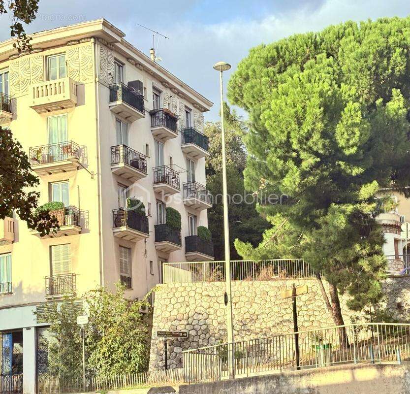 Volumes rares à Nice : 106 m², 3 chambres, DPE B, fort potentiel - photo 10
