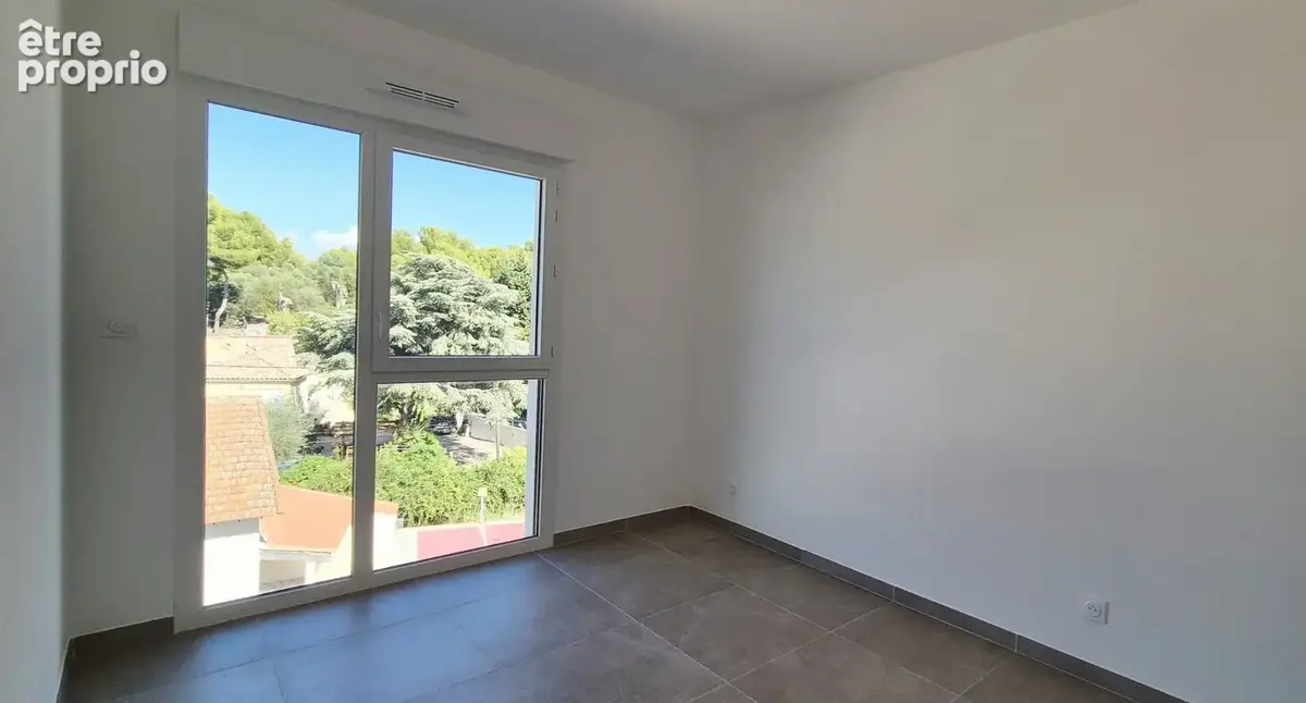 Appartement 4 pièces 106 m² à vendre à La Ciotat (13600) - photo 4