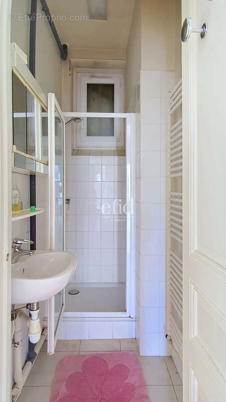 Appartement à PARIS-20E
