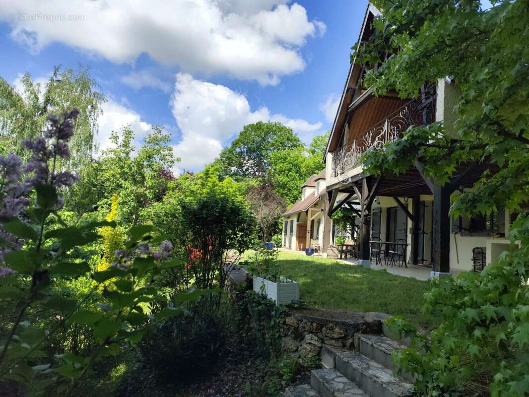 Maison à CHATEAUFORT