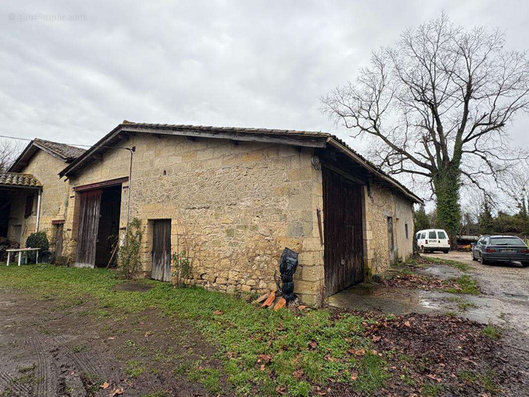 RARE : Devenez propriétaire de votre "Micro-Château" en AOC Saint-Émilion - photo 5