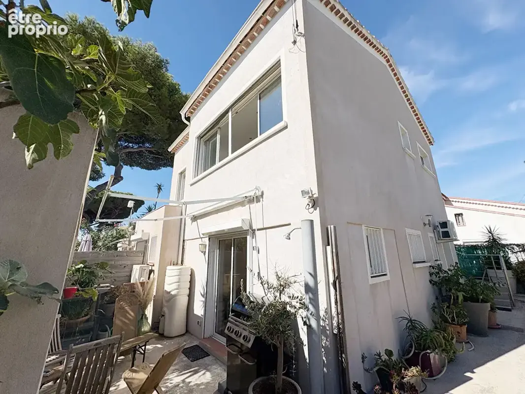 Appartement à HYERES