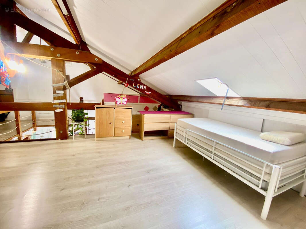 Appartement à BOLLENE