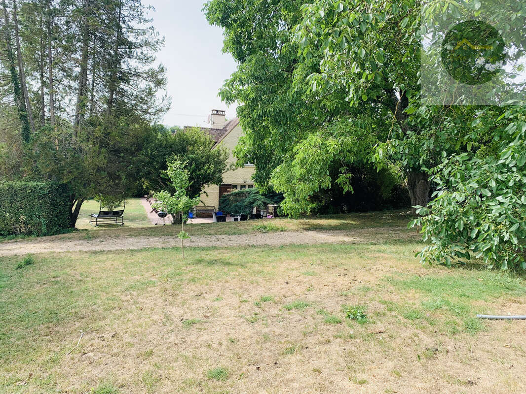 Maison à VOULX