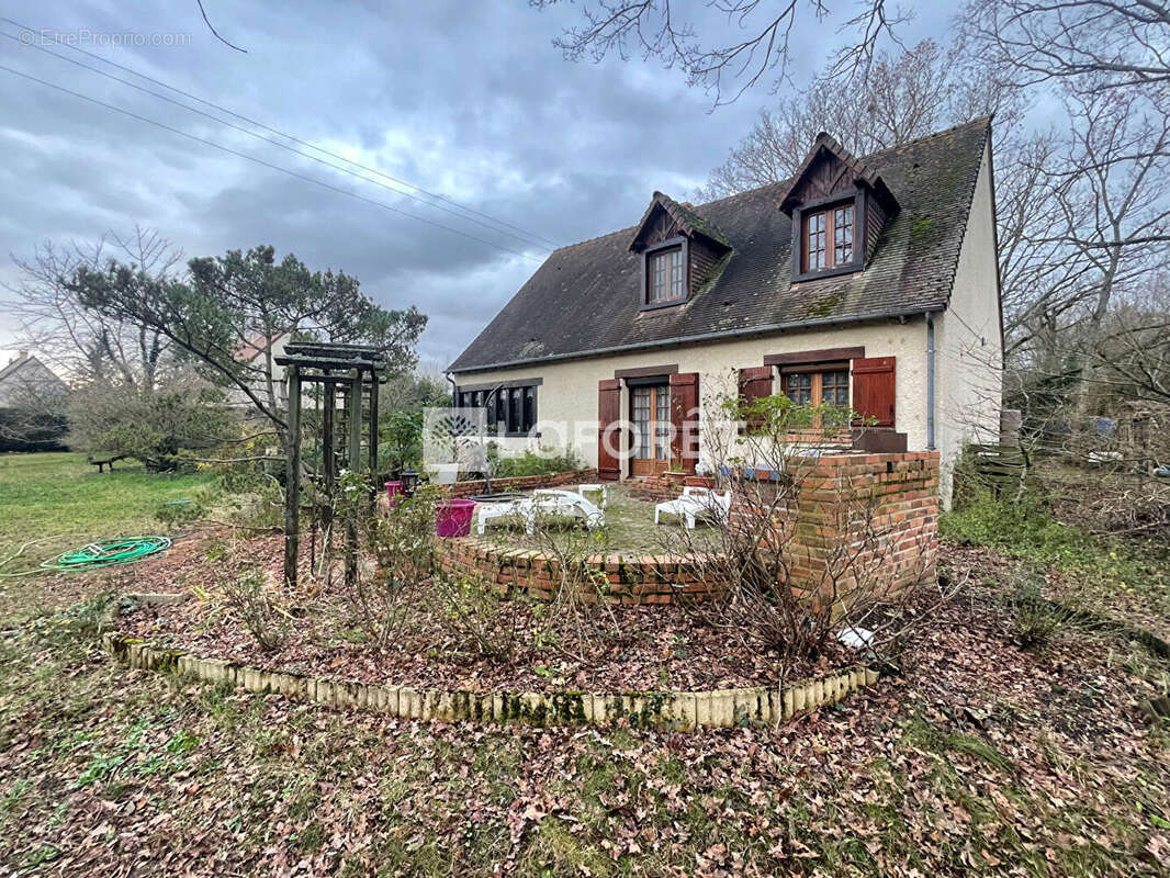 Maison à MOUSSEAUX-SUR-SEINE