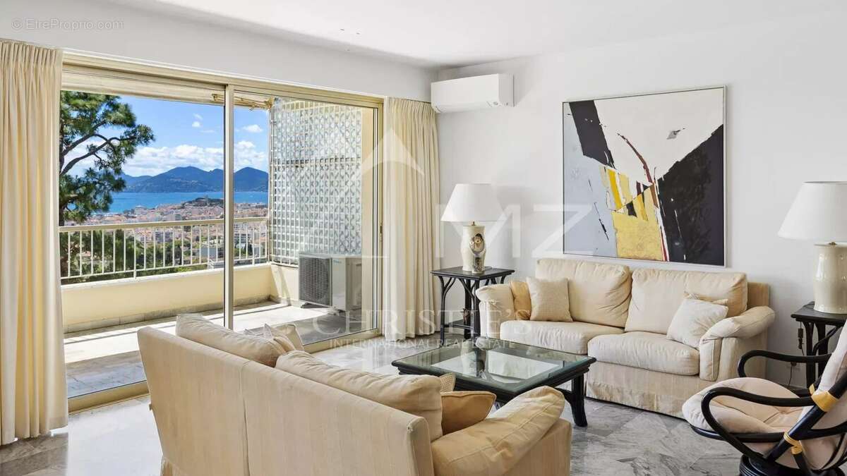 Appartement à CANNES