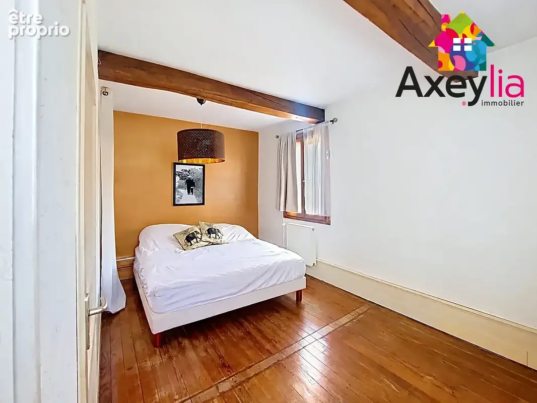 A vendre- secteur iguerande - maison familiale avec piscine - photo 10