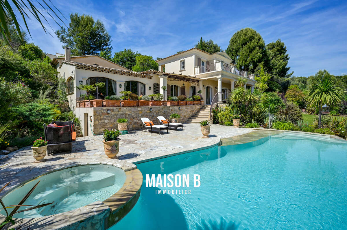Maison à ROQUEVAIRE