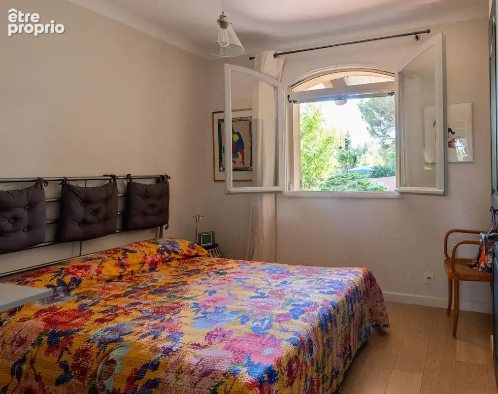 Maison d'architecte à Gignac-la-Nerthe , avec piscine et grand terrain - photo 14