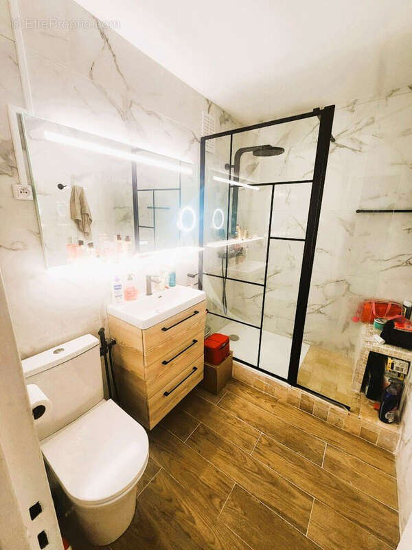 Appartement à FRESNES