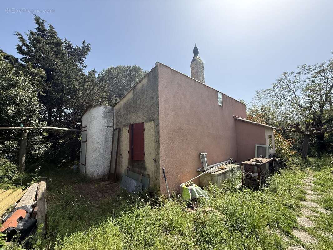 Terrain à SAINT-THIBERY