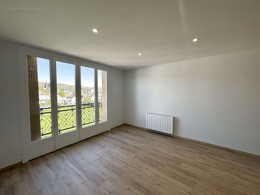 Appartement à ESPALION