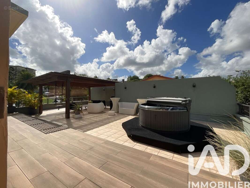 Photo 2 - Appartement à LE LAMENTIN