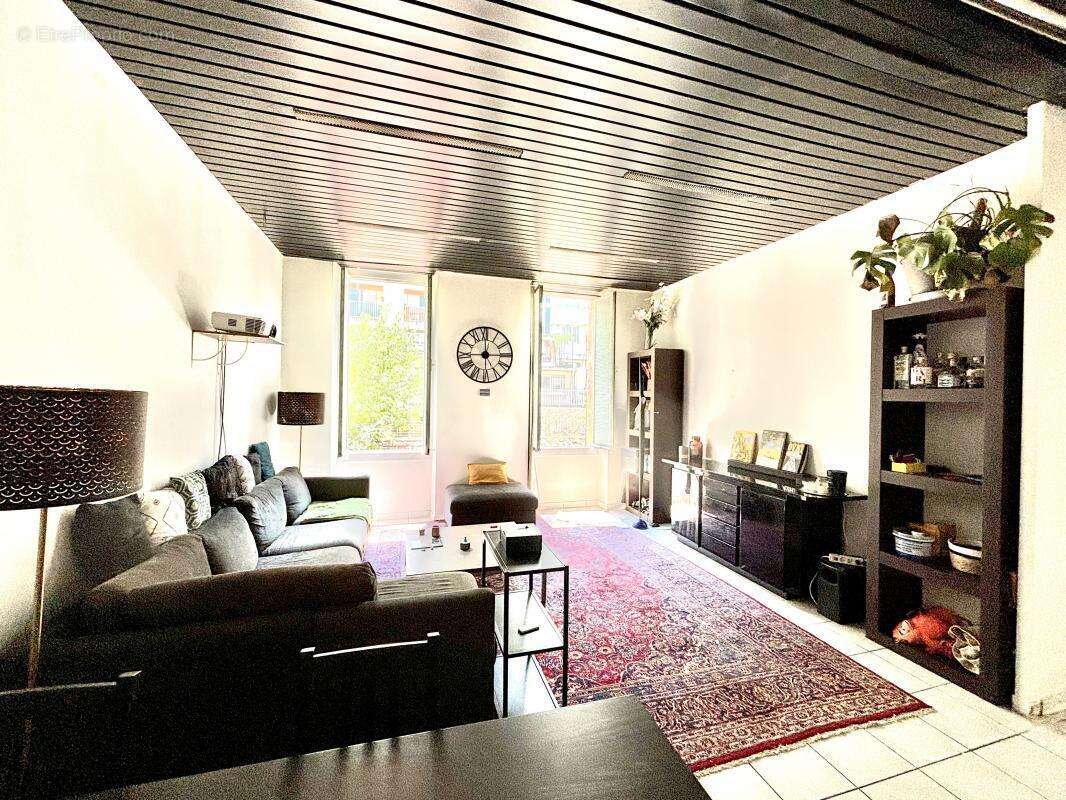 Commerce à MARSEILLE-7E