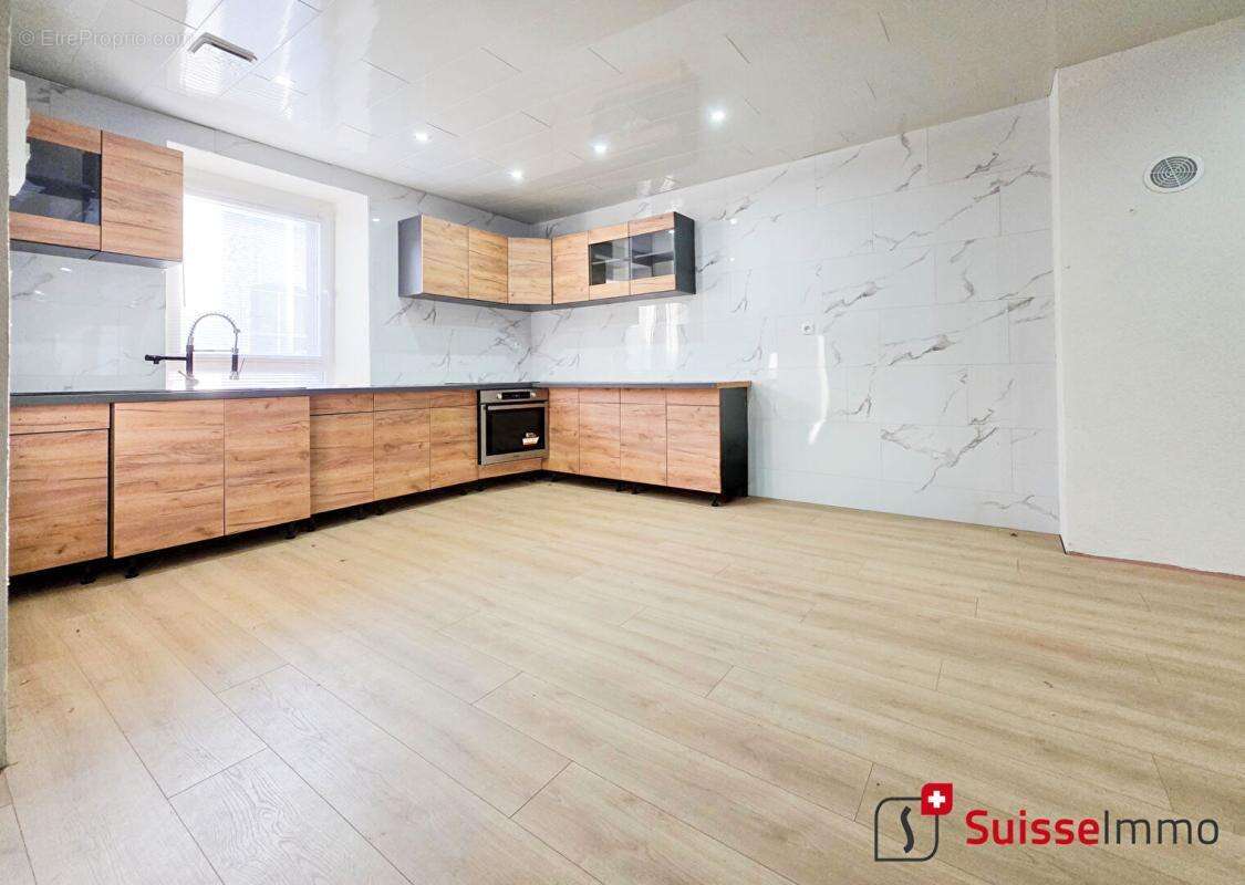 Maison à L'ISLE-SUR-LE-DOUBS