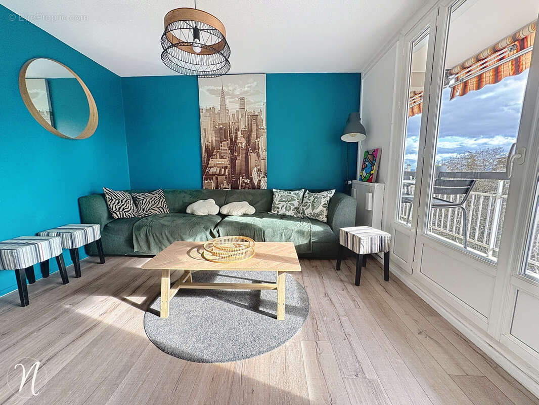 Appartement à SAINT-GENIS-LAVAL