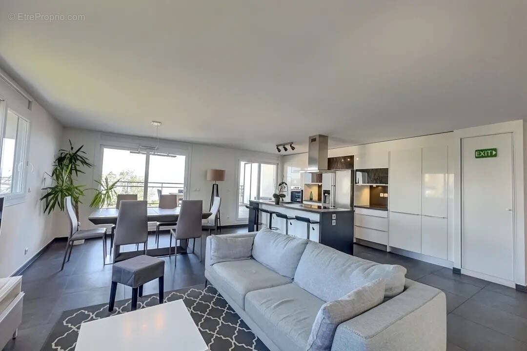 Appartement à EVIAN-LES-BAINS