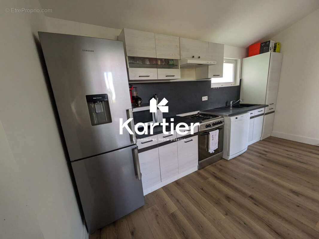 Maison à SAINT-MAGNE-DE-CASTILLON