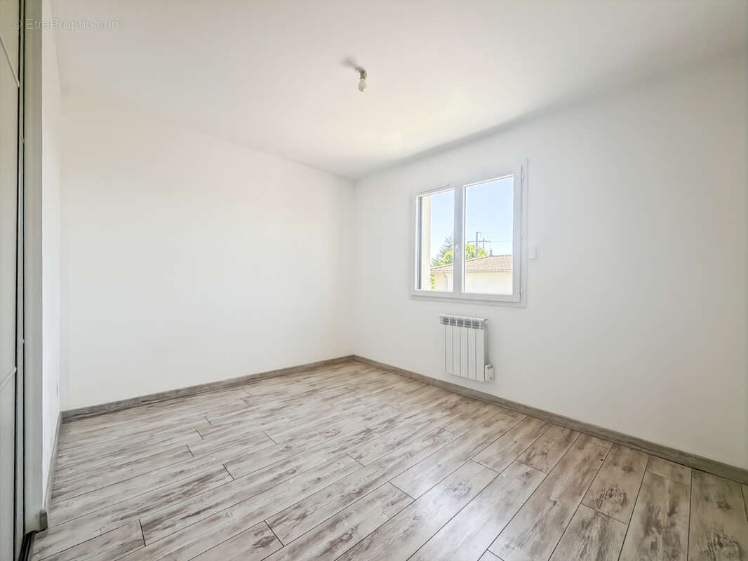 Trévoux - Maison familiale récente 4 chambres dont suite de plain pied - photo 10