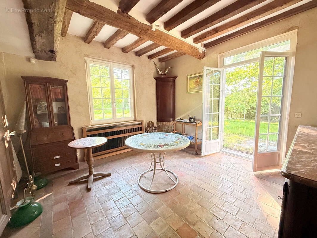 Maison à BAZAINVILLE