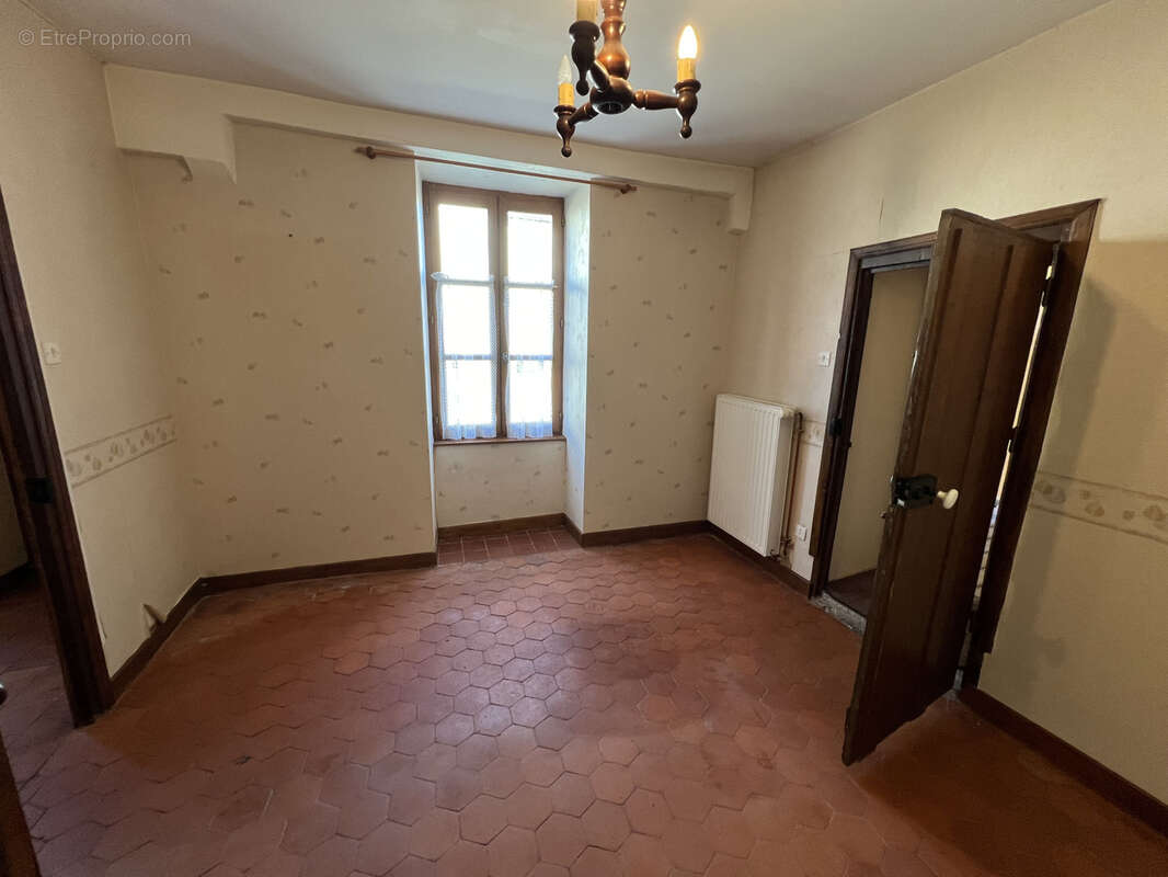Maison à SAMPIGNY-LES-MARANGES