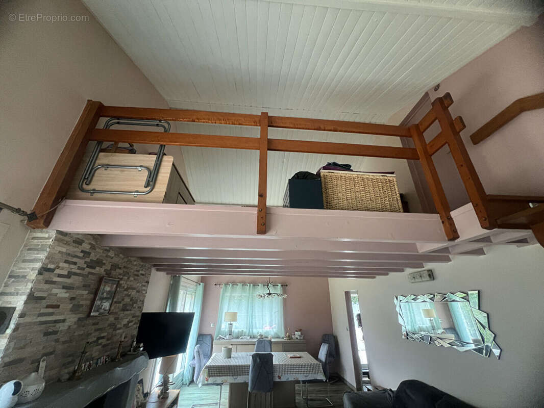 Maison à VILLENEUVE-SUR-BELLOT