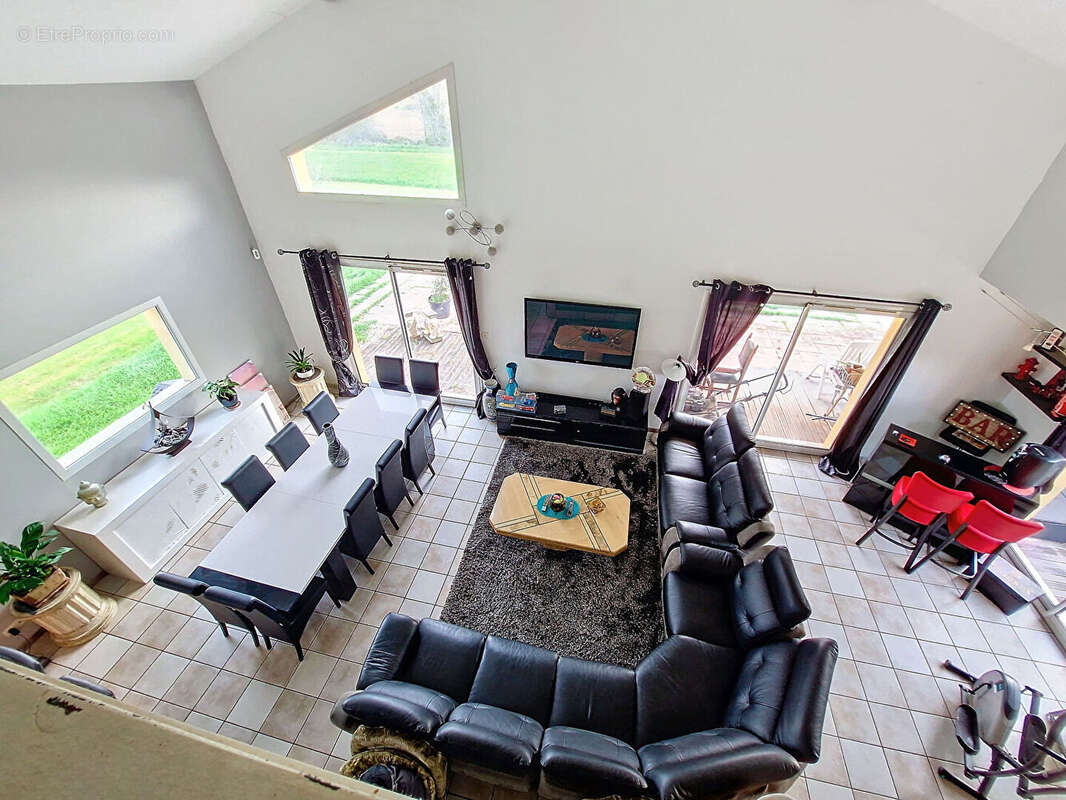 Maison à SAINT-GEORGES-HAUTE-VILLE