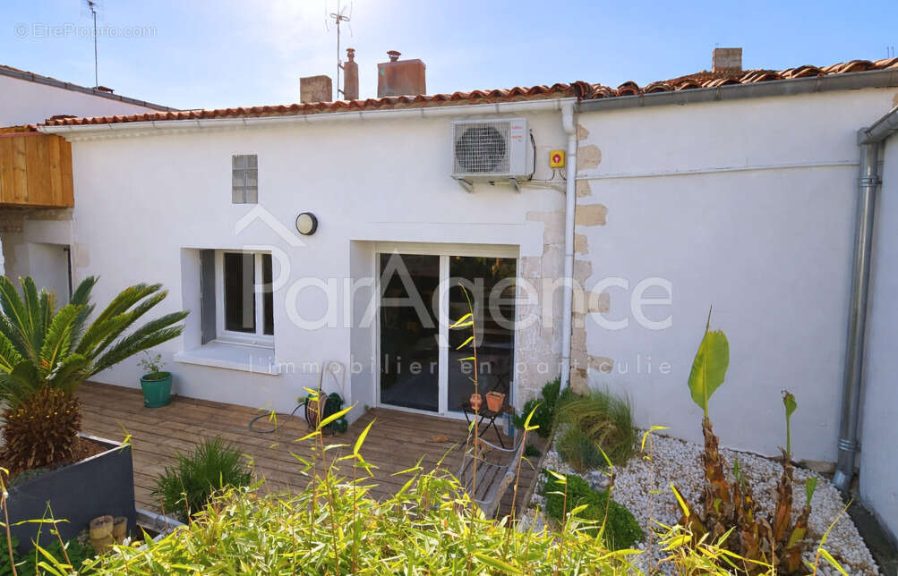 Maison à SEMUSSAC