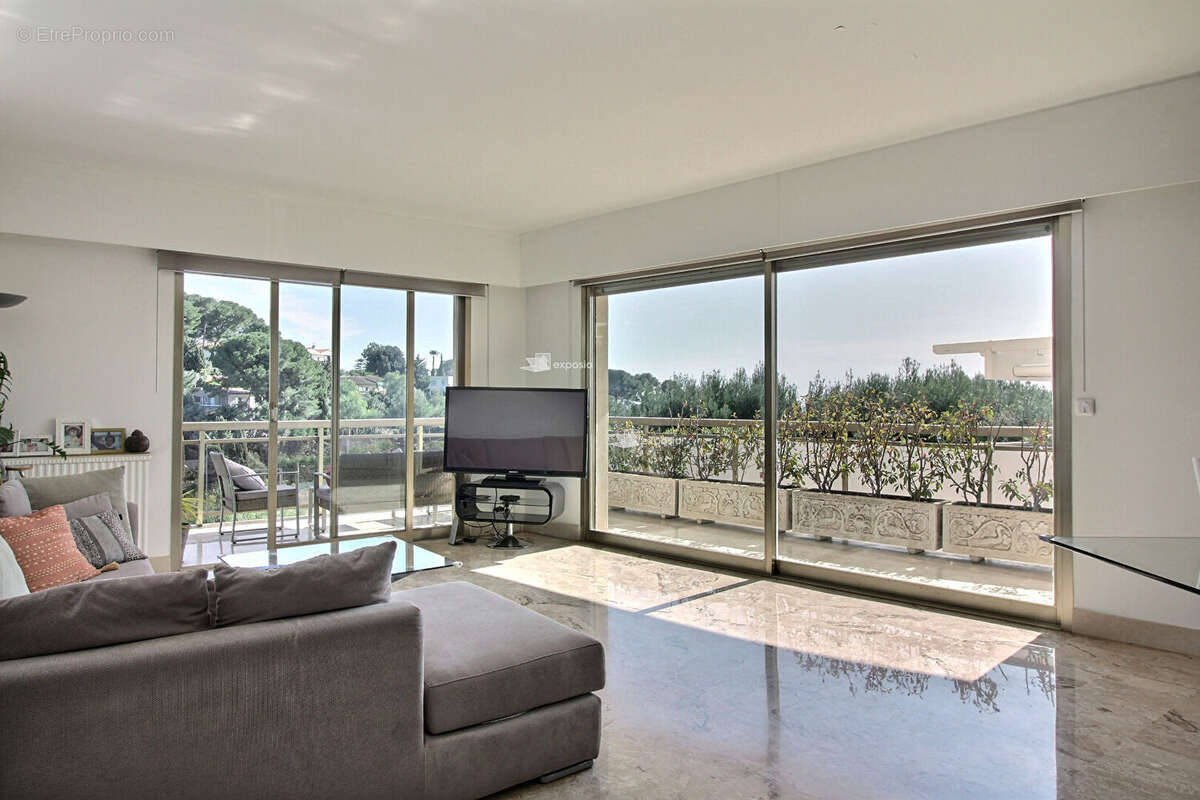 Appartement à LE CANNET