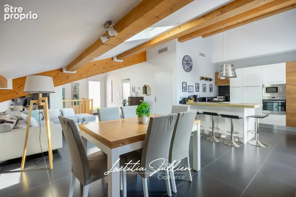 En Exclusivité par Laëtitia JULLIEN – Marseille 12ème – Les Caillols – Duplex T4 de 94 m² avec deux terrasses, parking, garage e - photo 5