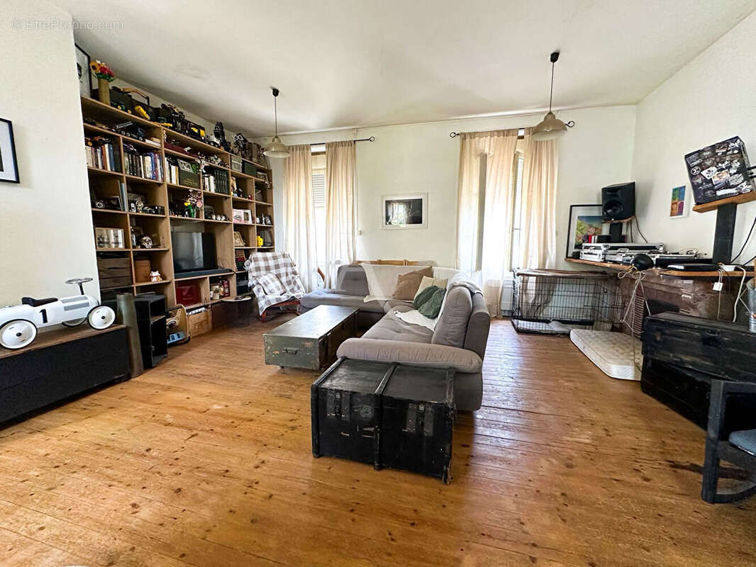 Maison à vendre en plein centre d'Apremont avec jardin et vue château - photo 2