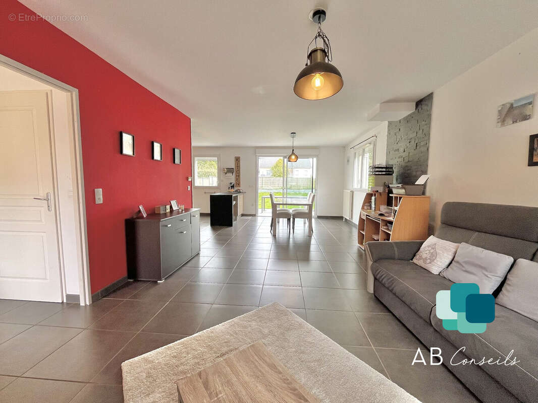 Maison à FRANQUEVILLE-SAINT-PIERRE