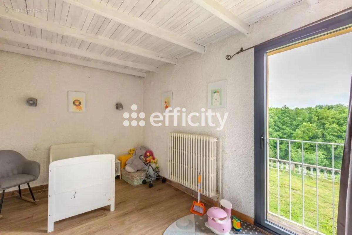 Maison à CHATILLON