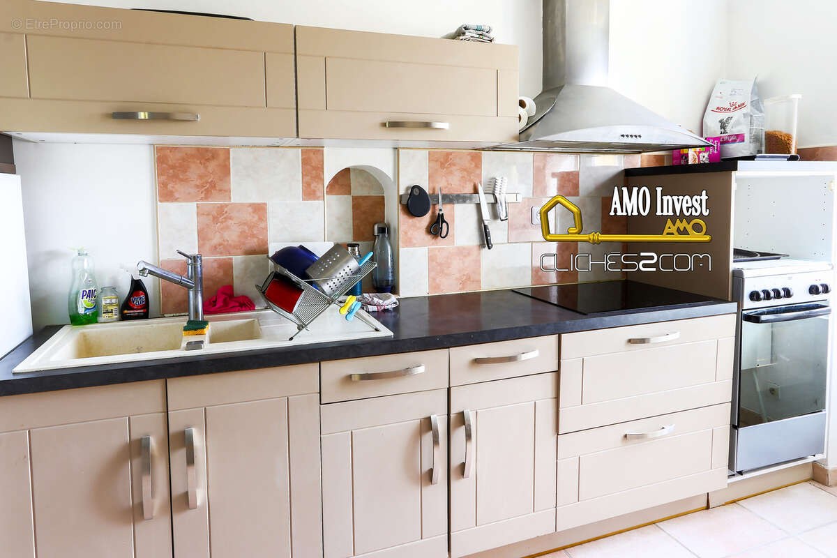 Appartement à ENTRAIGUES-SUR-LA-SORGUE