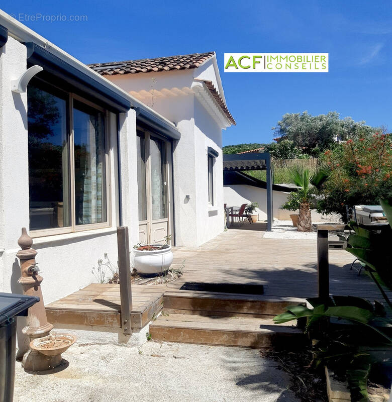 Maison à HYERES