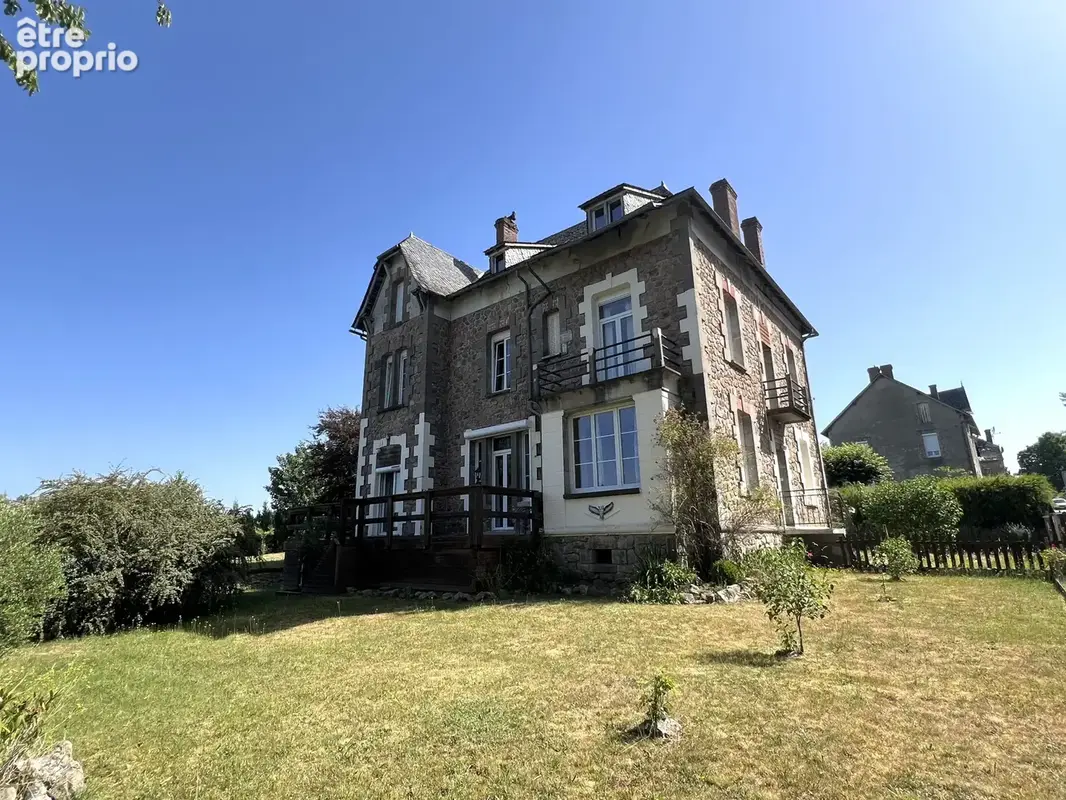 Maison à MARCILLAC-LA-CROISILLE
