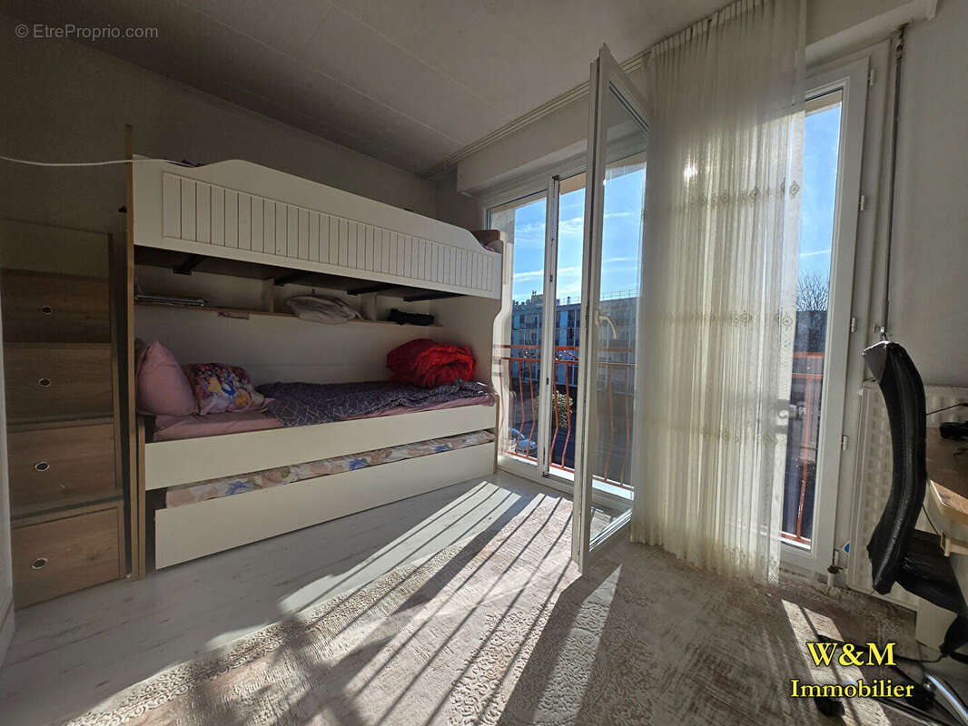 Appartement à CORBEIL-ESSONNES