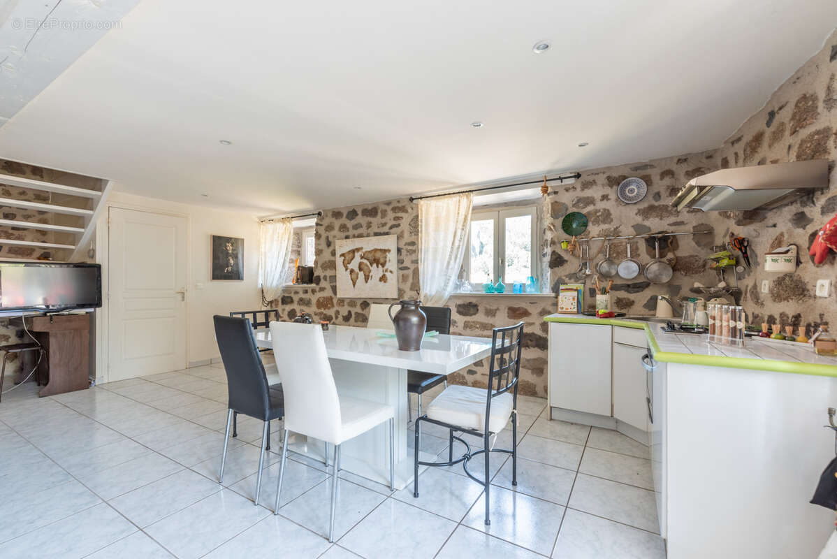 Maison à MONISTROL-D&#039;ALLIER