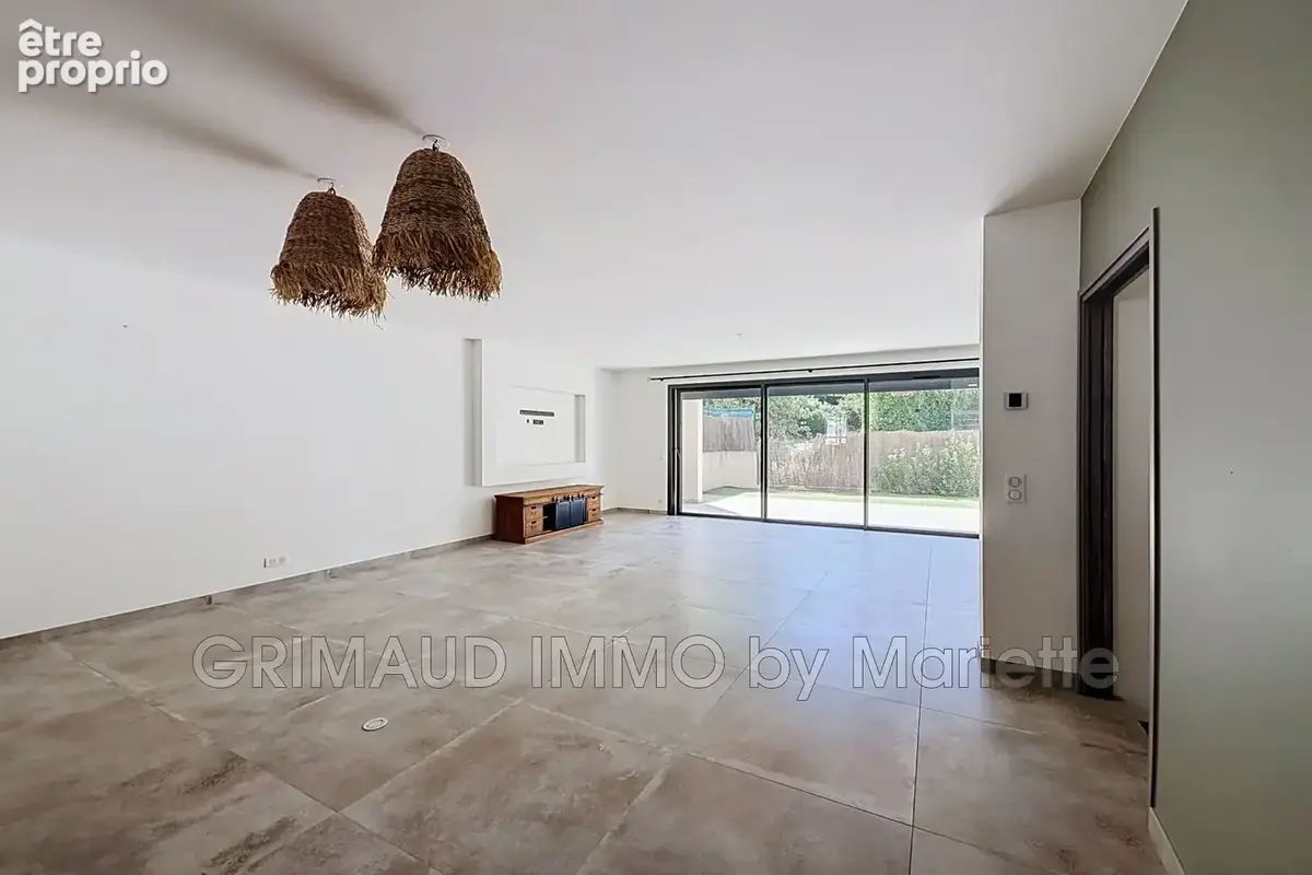 Maison 5 pièces 145 m² à vendre à Cogolin (83310) - photo 6