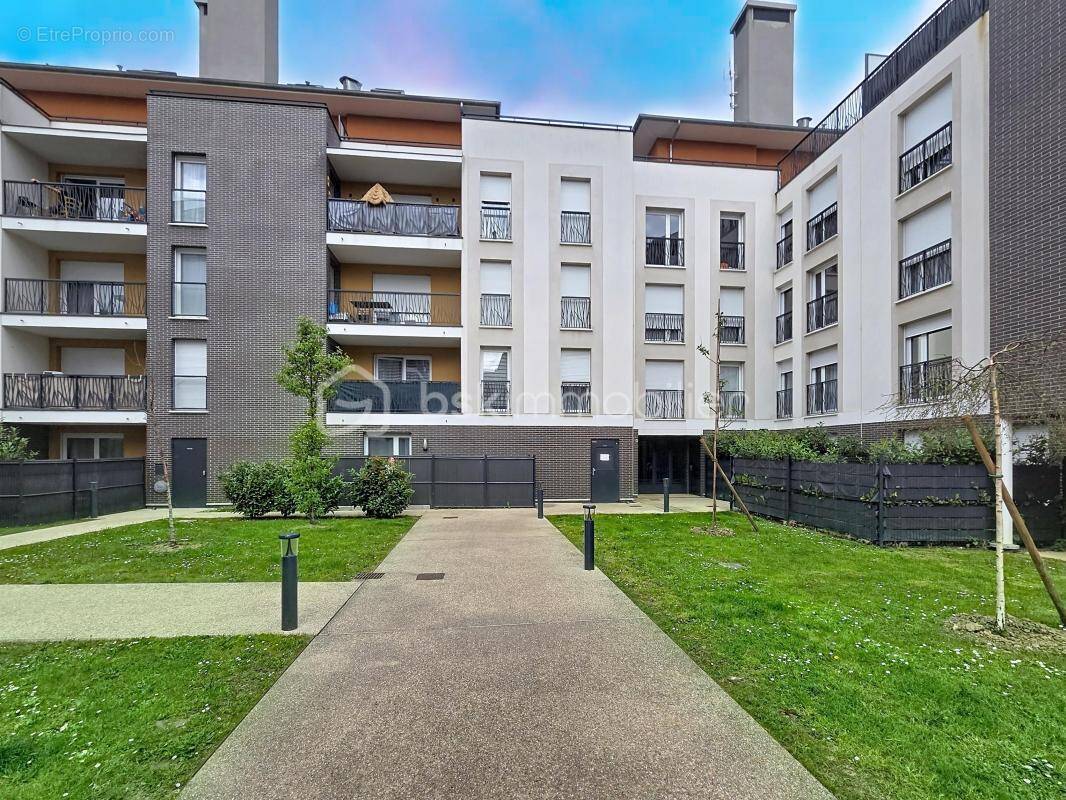 Appartement à OZOIR-LA-FERRIERE