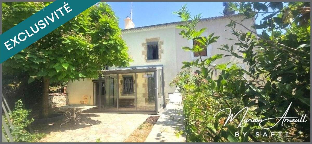 Photo 1 - Maison à SAINT-HILAIRE-LA-TREILLE