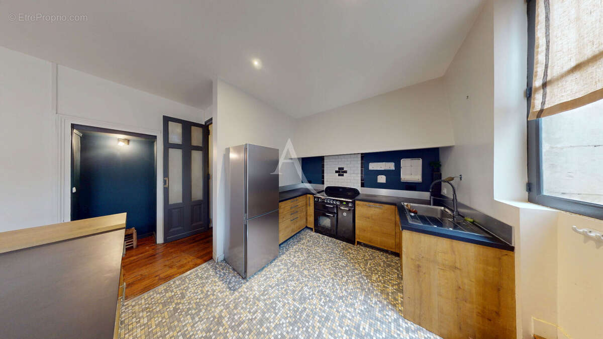 Appartement de caractère avec terrasse en plein coeur de Poitiers - photo 3
