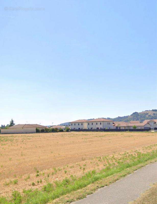 Terrain à SAINT-SAUVEUR