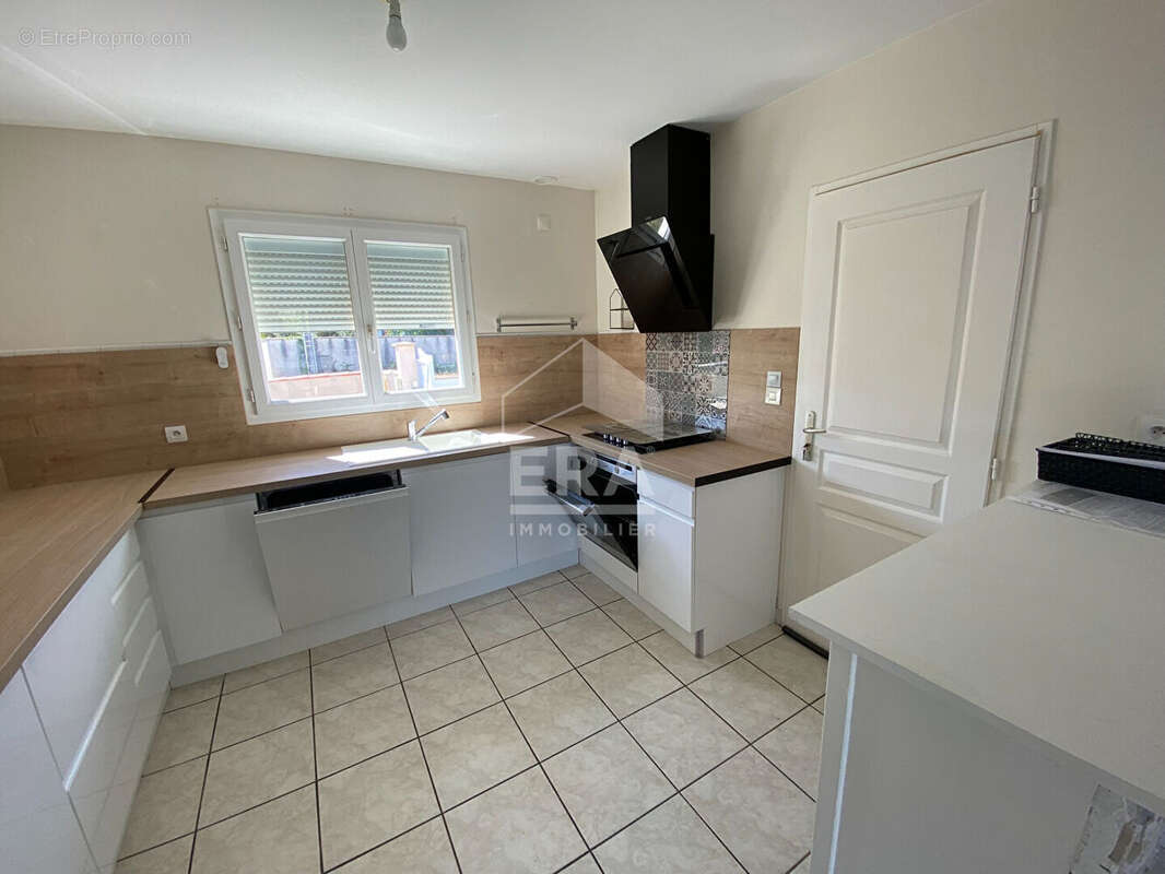 Maison 87m² à saint-georges-des-coteaux - photo 6