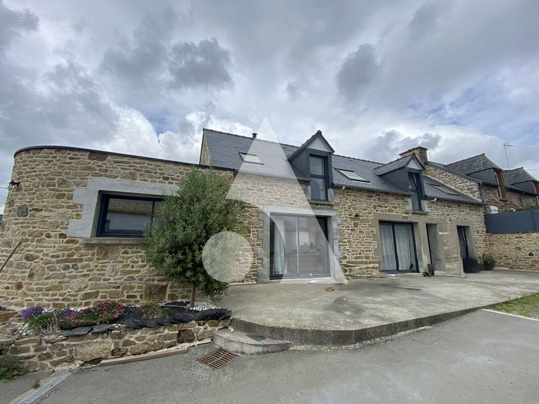 Maison à LAMBALLE